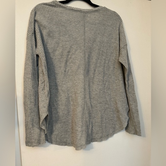 Wild fable grey oversized long sleeve t-shirt size XS - Picture 5 of 7